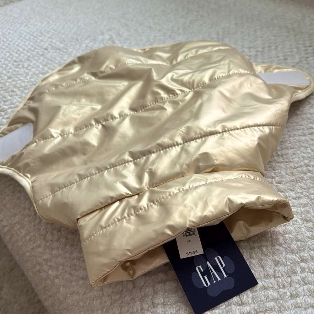 NWT BEAUTIFUL GAP “Gold” Dog coat